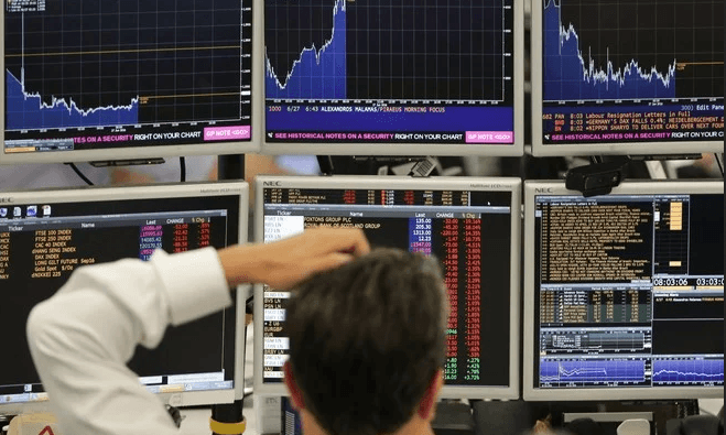 أسهم أوروبا تصعد بدعم تعافي التصنيع وآمال في تحفيز أمريكي