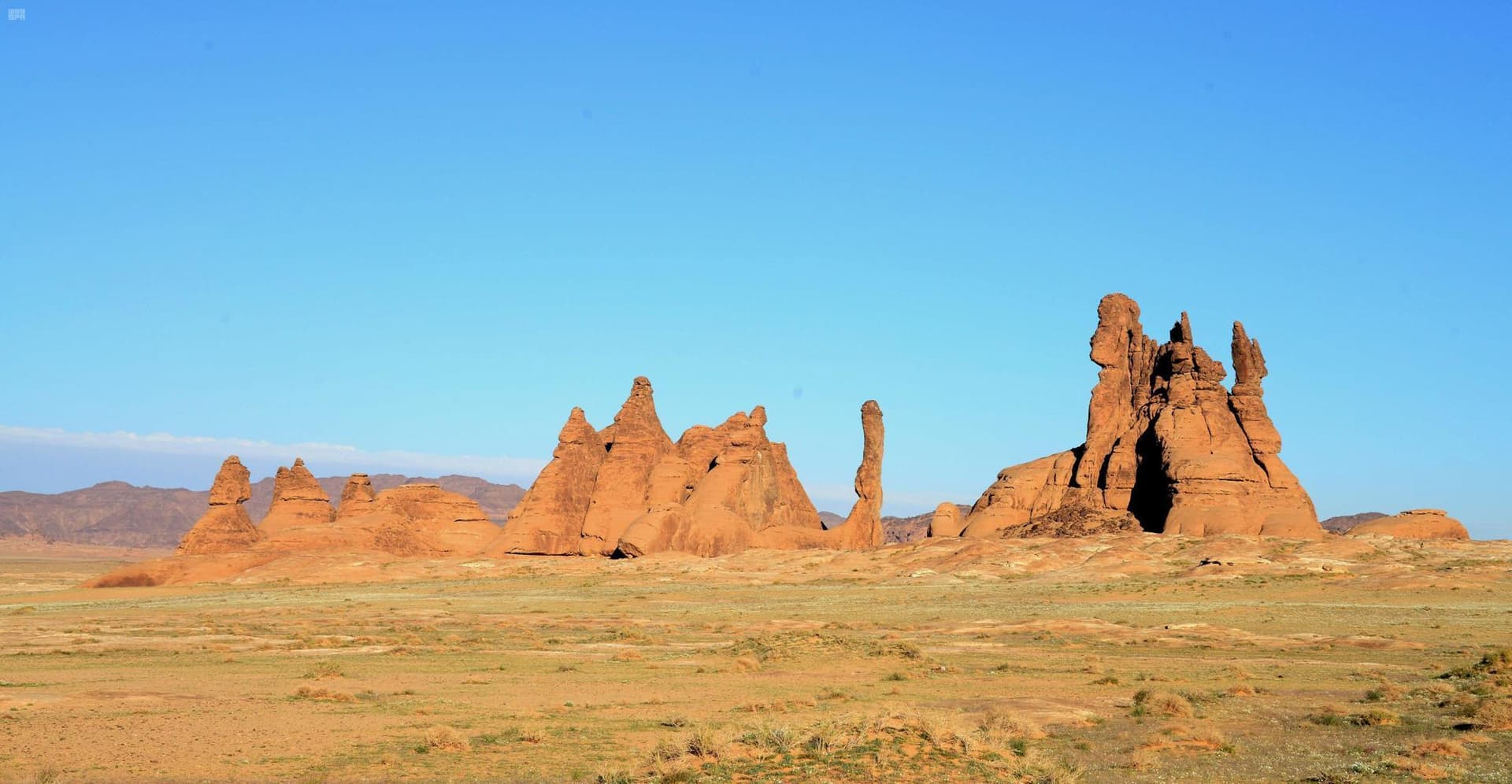 قصدها الرحالة الأوروبيون .. "جبال المسمى " من كنوز الطبيعة في حائل