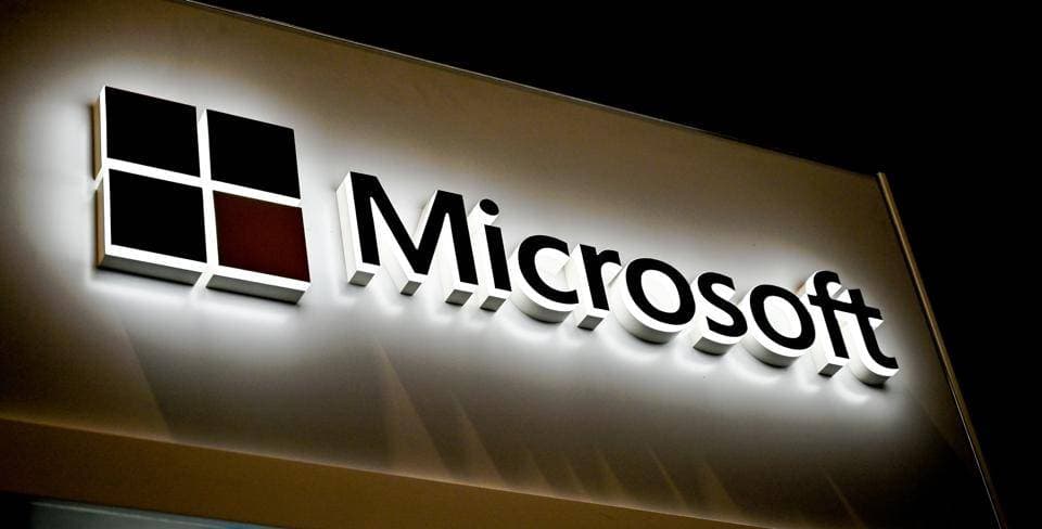 أوصت "مايكروسوفت" بالترقية إلى ويندوز 10 إصدار 2004.