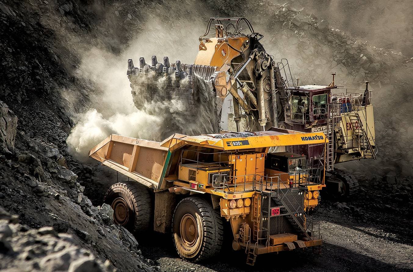 برنامج صنع في السعودية يستهدف جذب الاستثمارات في قطاع التعدين.