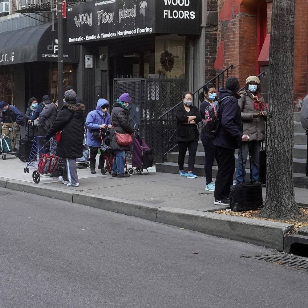 يخشى بعض خبراء الاقتصاد عودة للتضخم الذي واجهته الولايات المتحدة في سبعينيات القرن الماضي.