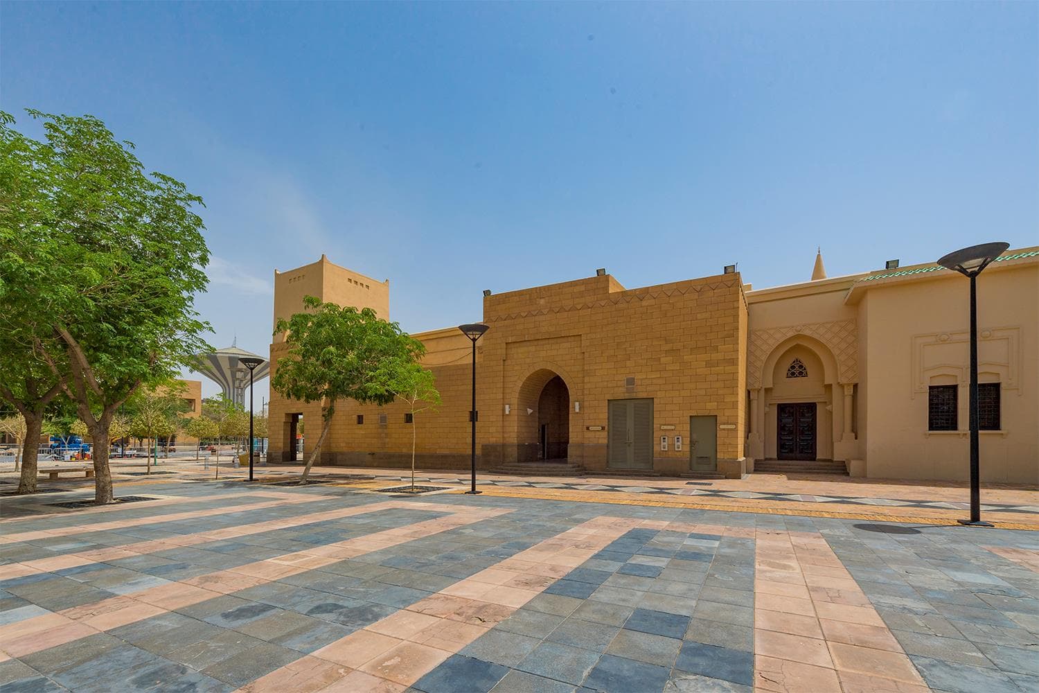 "حي المربع" .. مَهَّدَ من خارج السور القديم نهضة الرياض الحديثة