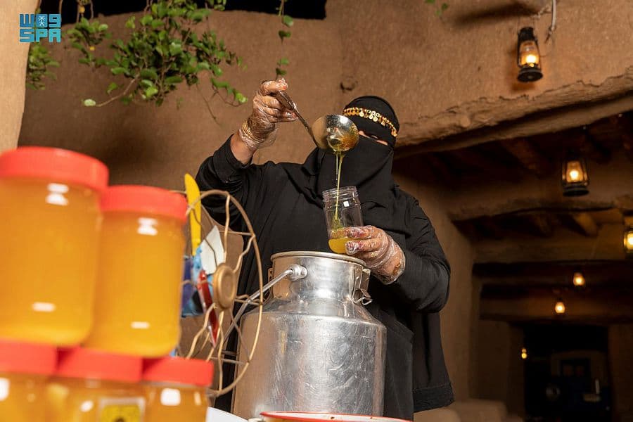 صناعة السمن البري في الجوف .. حرفة يدوية تحقق عوائد اقتصادية