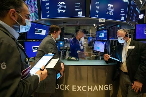 الأسهم الامريكية تستهل تعاملات مايو بمكاسب