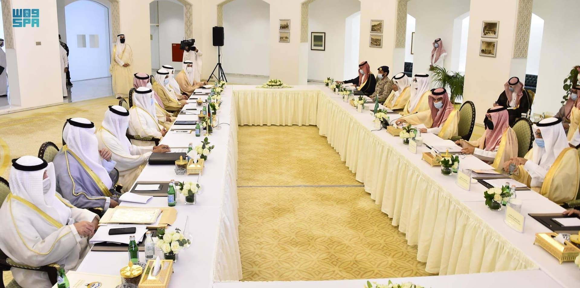 جانب من الاجتماع الأول لمجلس التنسيق السعودي الكويتي أمس في الرياض. "واس"