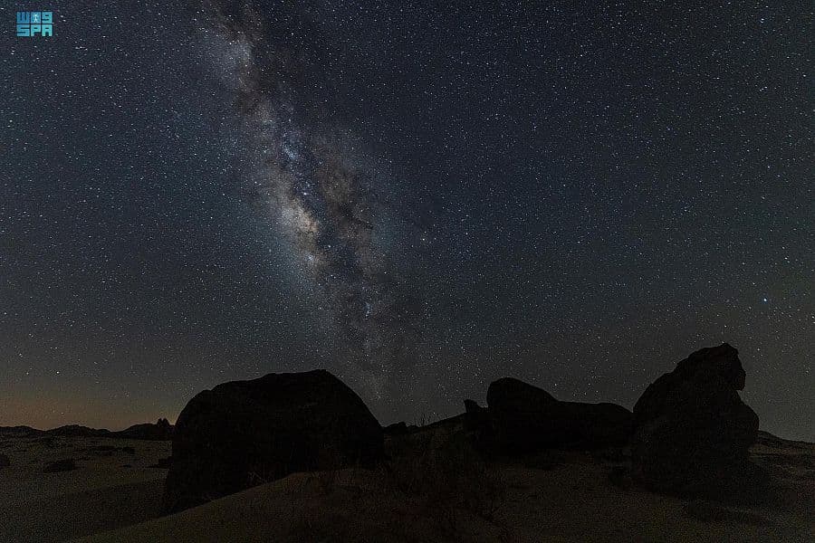 السعودية موطن رحب لرصد النجوم والمجرات .. أرض خصبة للسياحة الفلكية