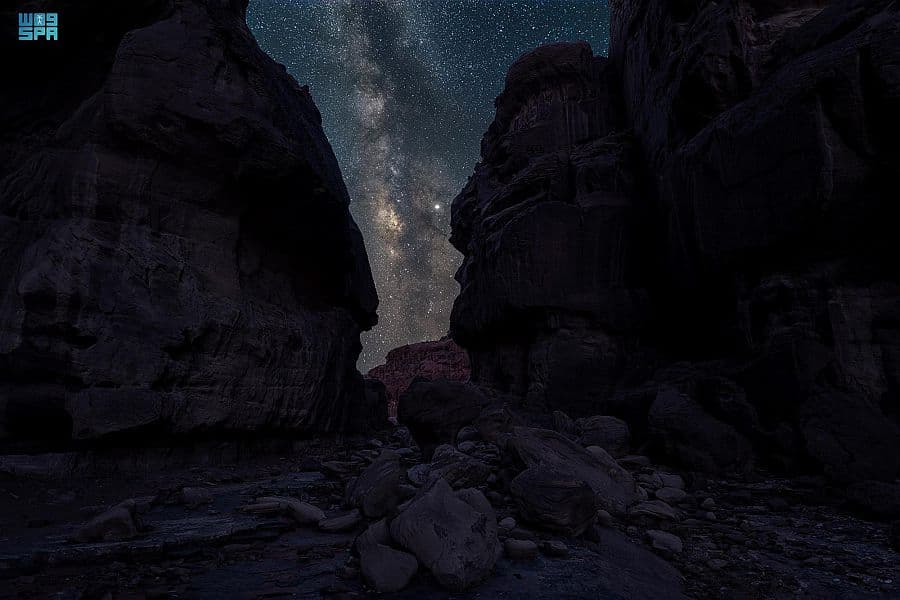 السعودية موطن رحب لرصد النجوم والمجرات .. أرض خصبة للسياحة الفلكية