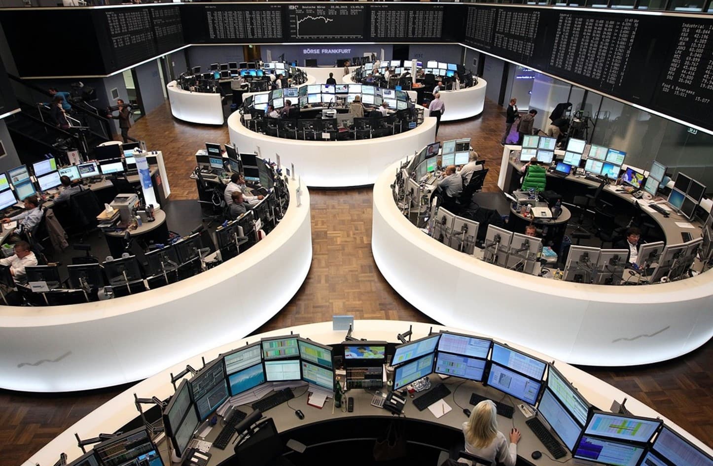 أسهم أوروبا تتراجع بفعل مخاوف حيال المتحور "دلتا"