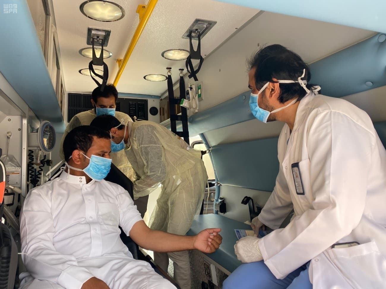 الصحة: اللقاحات المعتمدة فعالة وآمنة وننصح بأخذ جرعتين من اللقاح
