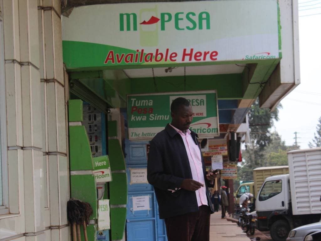 "إم-بيسا" M-Pesa تطبيق يوفر الخدمات المالية عبر الهاتف المحمول طورته شركة تشغيل الاتصالات الكينية واستقطبت 46 مليون مستخدم نشط في سبع دول.