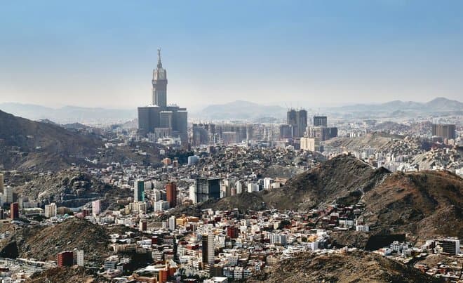 مكة: تسوية مواقع أبراج شركات الاتصالات بـ 200 مليون ريال