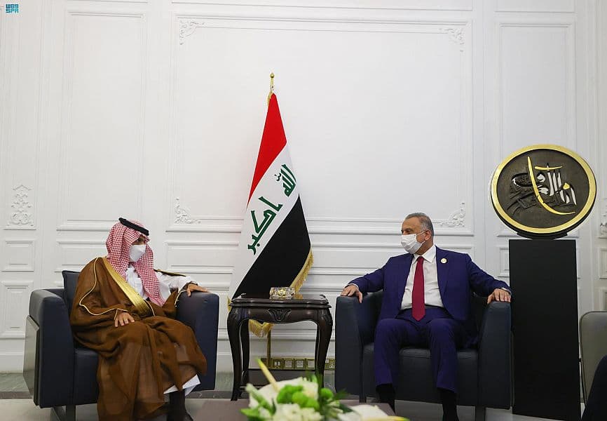 وزير الخارجية يستعرض مع رئيس وزراء العراق أوجه العلاقات السعودية العراقية