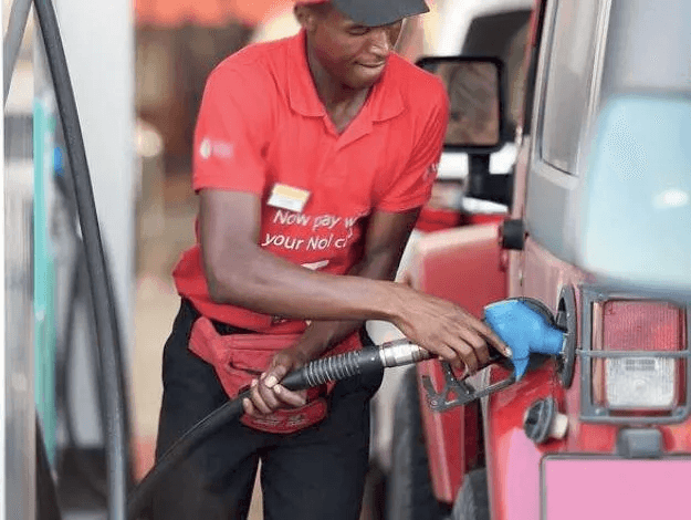 كينيا ترفع أسعار البنزين إلى أعلى مستوى خلال 10 أعوام