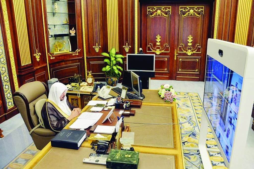 من المقرر أن يناقش المجلس تقريرين لهيئة الرقابة ومكافحة الفساد.