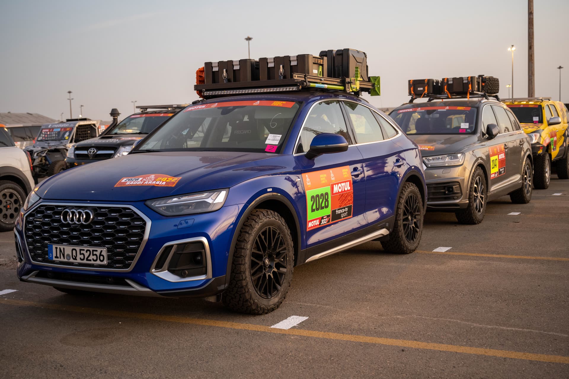 مركبات رالي داكار السعودية 2022 تصل إلى جدة