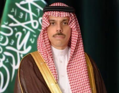 وزير الخارجية يبحث مع نظيره الأمريكي العلاقات الثنائية والشراكة الاستراتيجية
