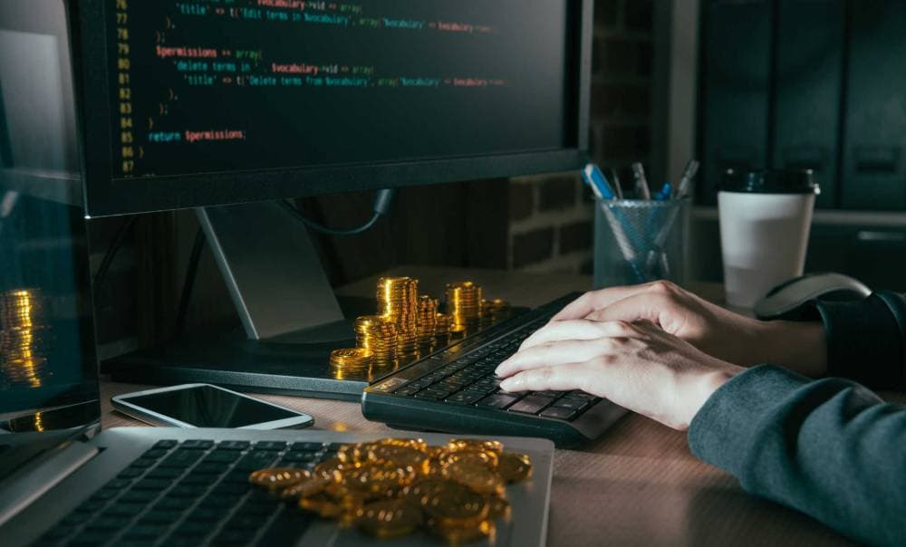 المؤسسات اللامركزية صغيرة مقارنة ببقية عالم الشركات بـ 12.1 مليار دولار من أصول العملات المشفرة في الاحتياطيات.