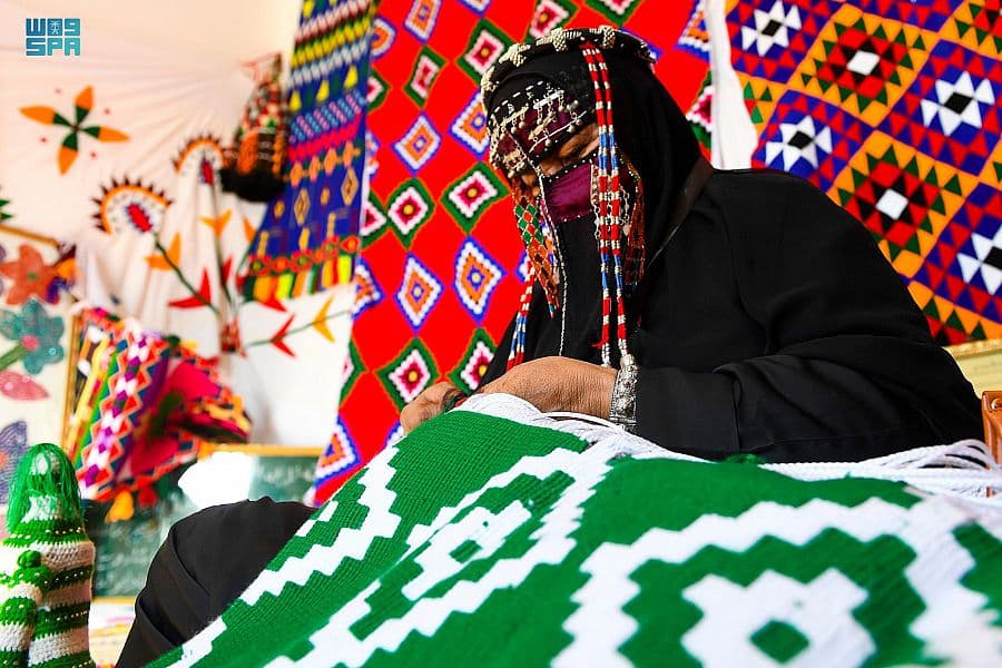 مهنة نسج الصوف تتجلى بتاريخها في محافظة الطائف