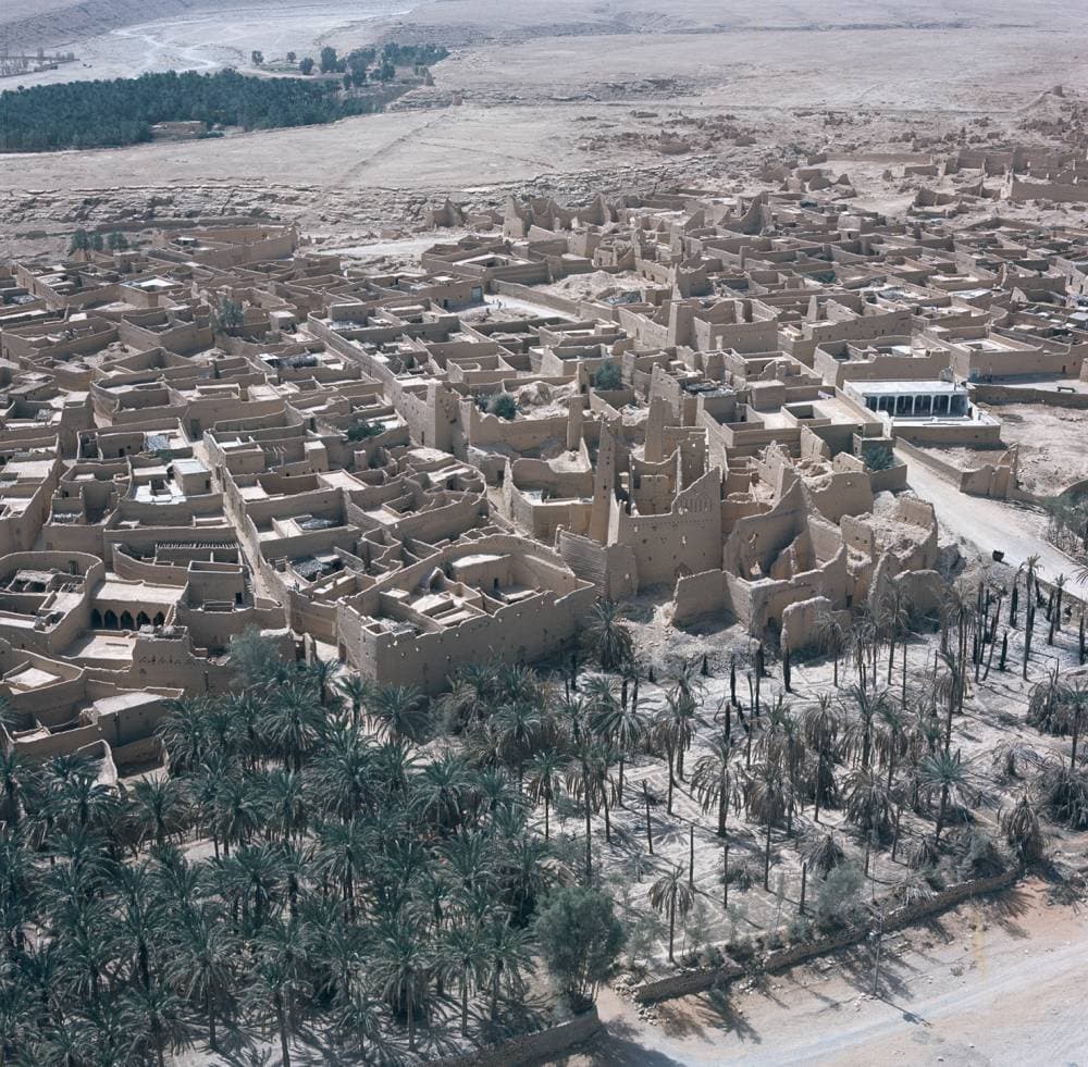 الدرعية .. طريق قوافل التجارة التاريخية وقبلة الباحثين عن الرزق