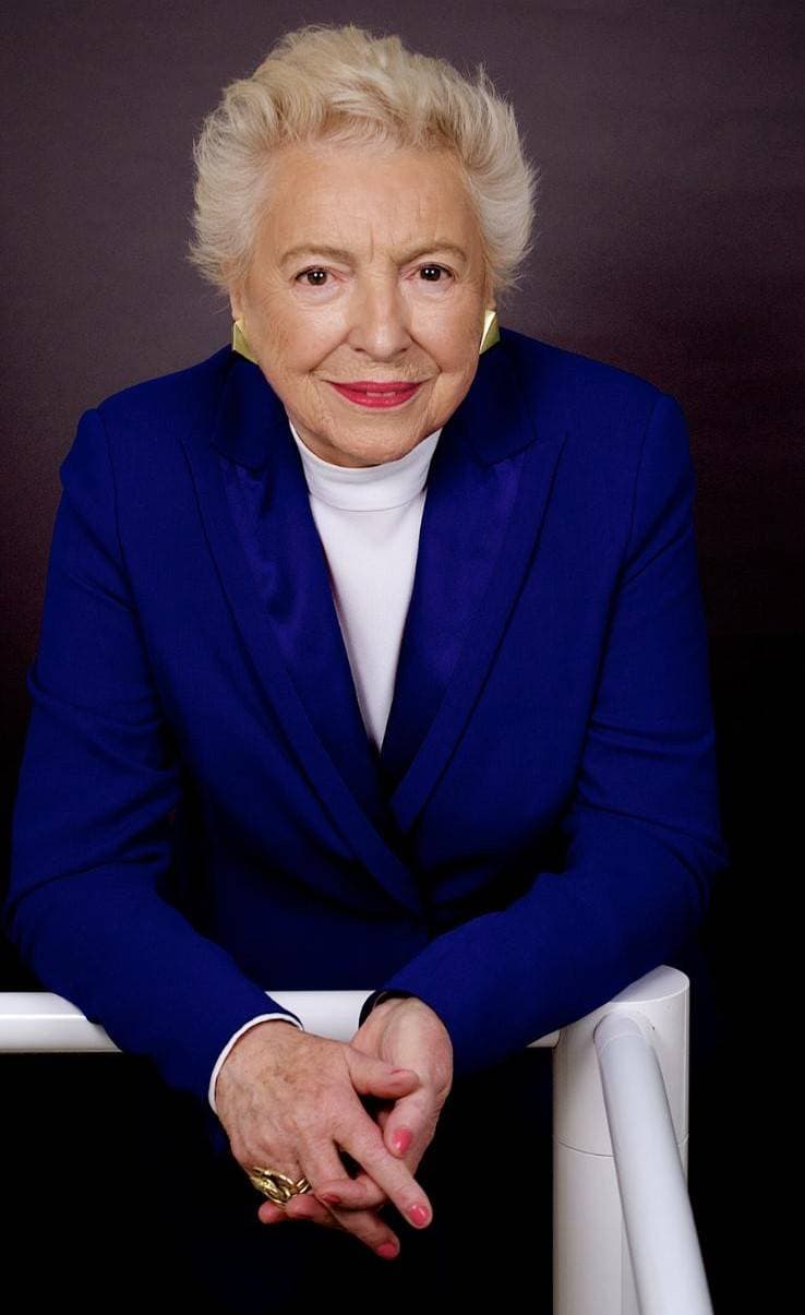 ستيفاني شيرلي (88 عاما) تقدر ثروتها بنحو 150 مليون جنيه استرليني. "إليفيت هير"