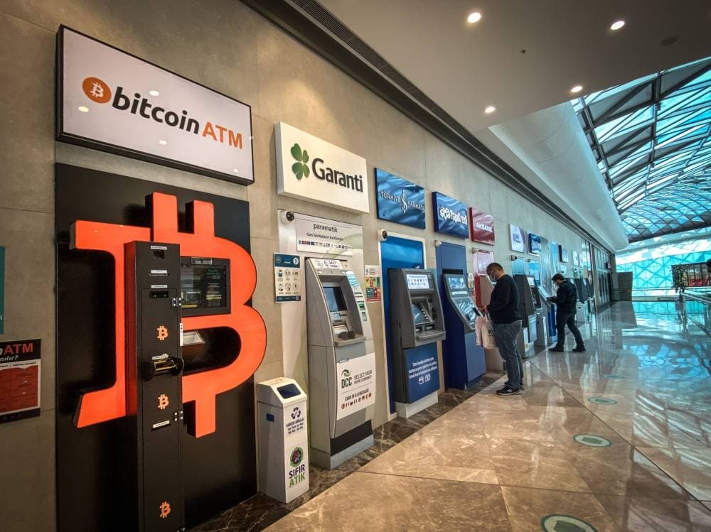المراقبون يشككون في مدى إمكانية جدوى مبادرات الدفع بالعملات المشفرة.