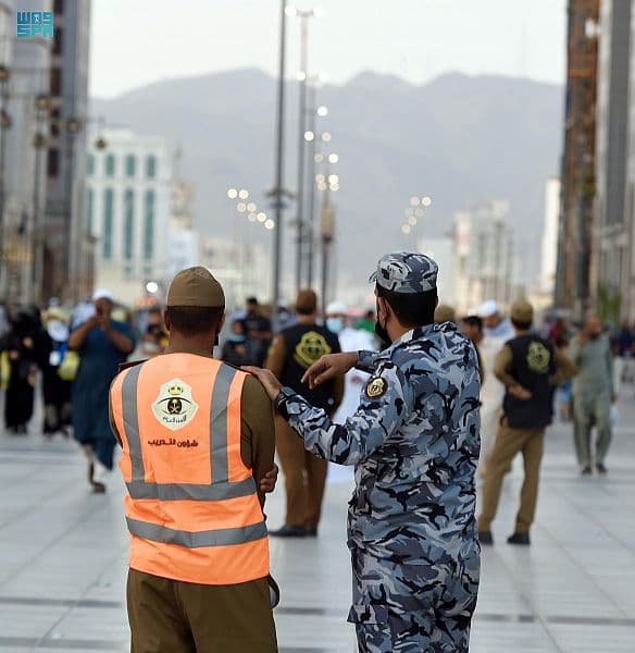 رجال الأمن .. صور مشرفة وهمة عالية في خدمة ضيوف المسجد النبوي
