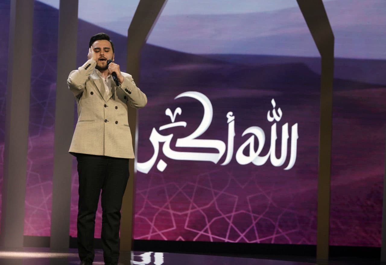 متسابقو "عطر الكلام" يؤدون الاختبار الأخير بمزيج من المقامات الحجازية والأندلسية