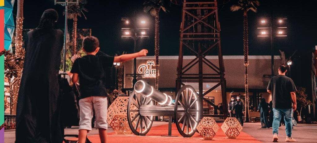 تستمتع العائلات بالأجواء الرمضانية في البوليفارد.