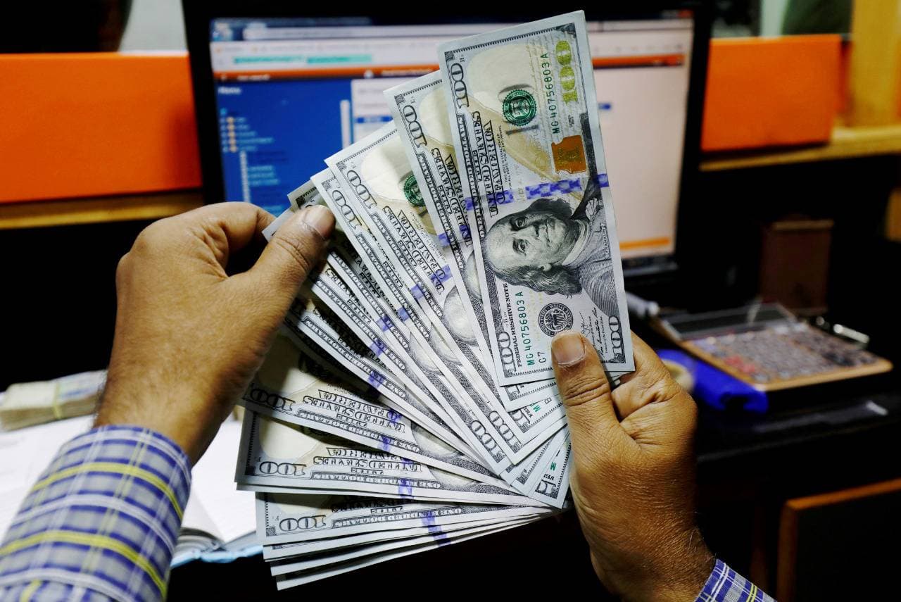 وزير النفط العراقي يتوقع ارتفاع سعر البرميل إلى 45 دولارا مطلع 2021