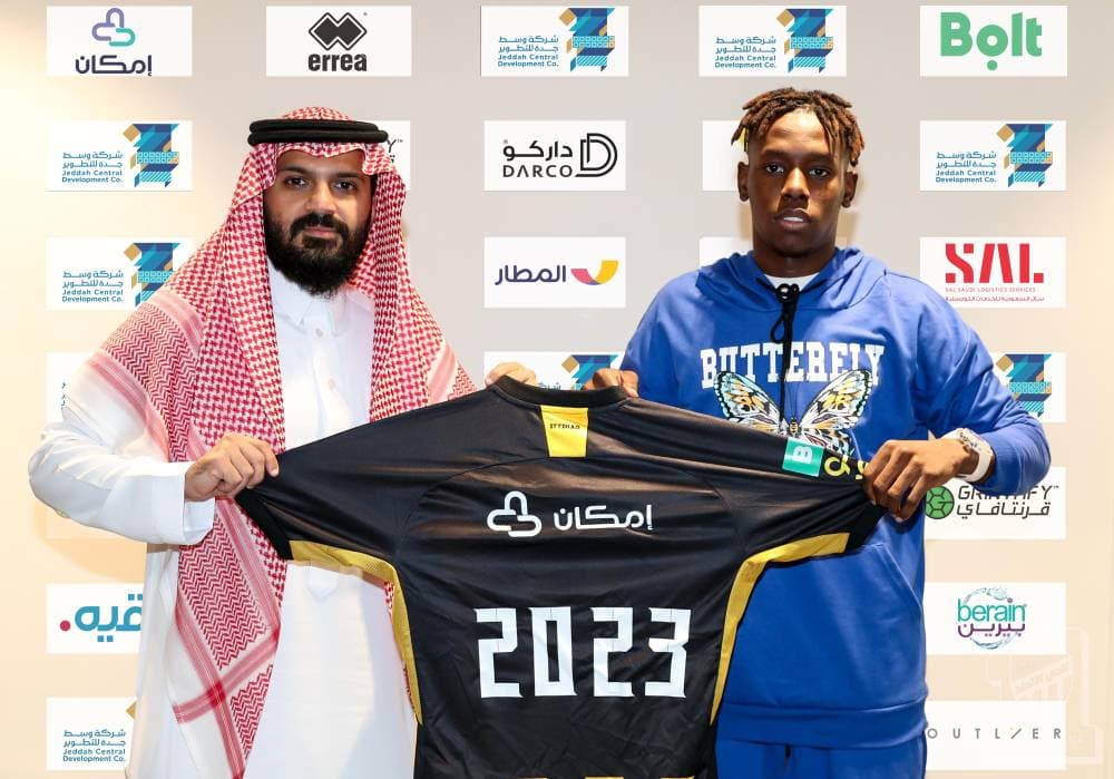 بولندا تعتزم شراء 6 مفاعلات نووية أمريكية بـ 18 مليار دولار