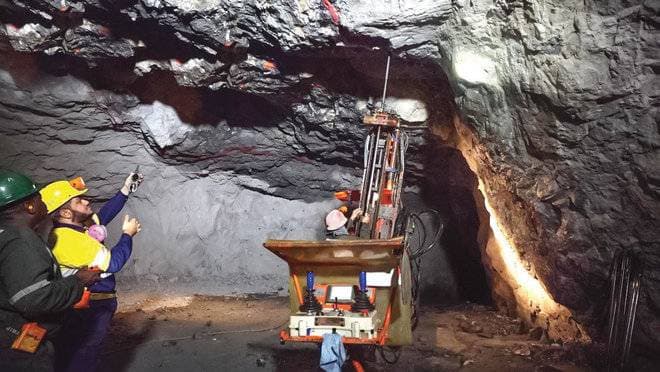 استحوذت الرياض على العدد الأكبر من إجمالي الرخص التعدينية السارية.