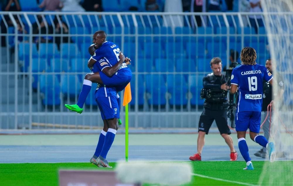 فرحة عبدالحميد بهدف ماريجا في شباك الفيحاء. (مركز الهلال الإعلامي)