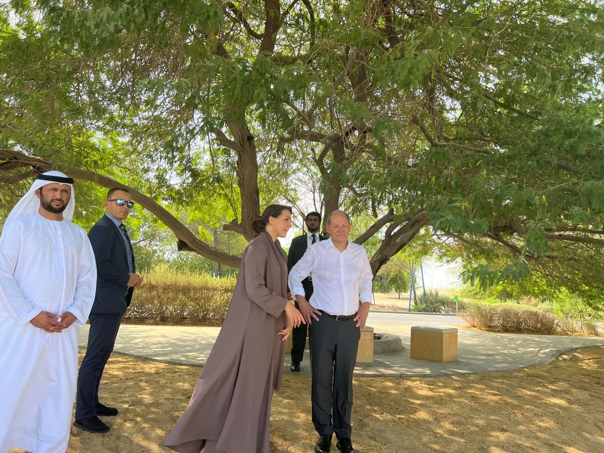 الإمارات تتفق مع ألمانيا على تزويدها بالغاز والديزل
