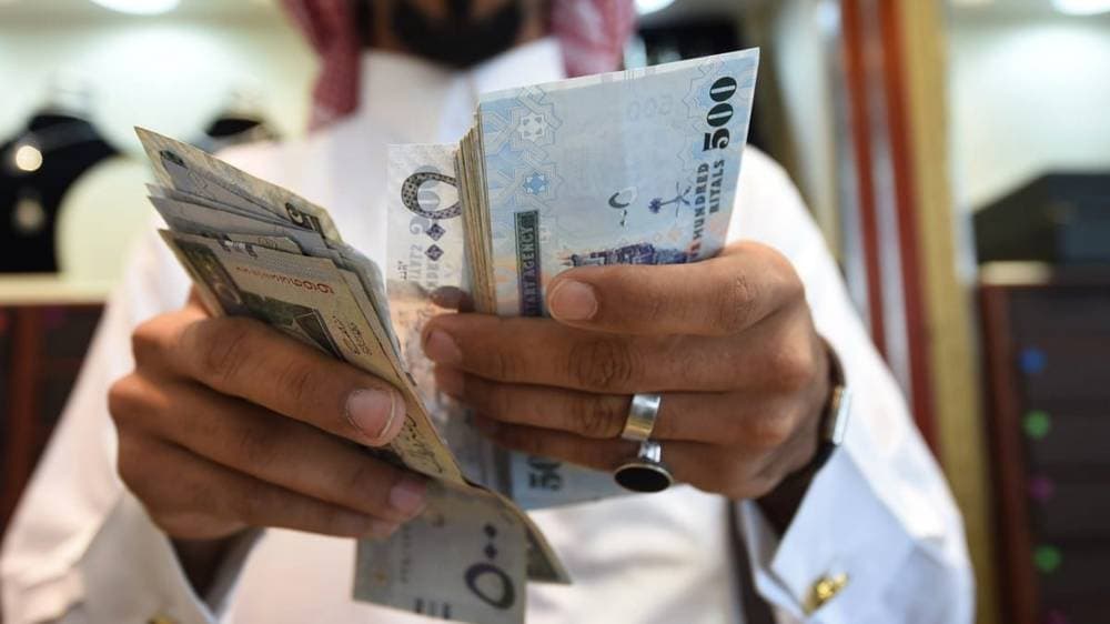 رئيس الجامعة يطلق "مسابقة جامعة الملك عبدالعزيز للخط العربي" بقيمة جوائز بلغت 150 الف ريال