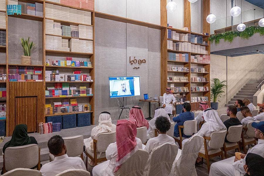 تتسم الفلسفة بروح حيوية، جدل وتناقض، وفي المحصلة تكوين رأي.