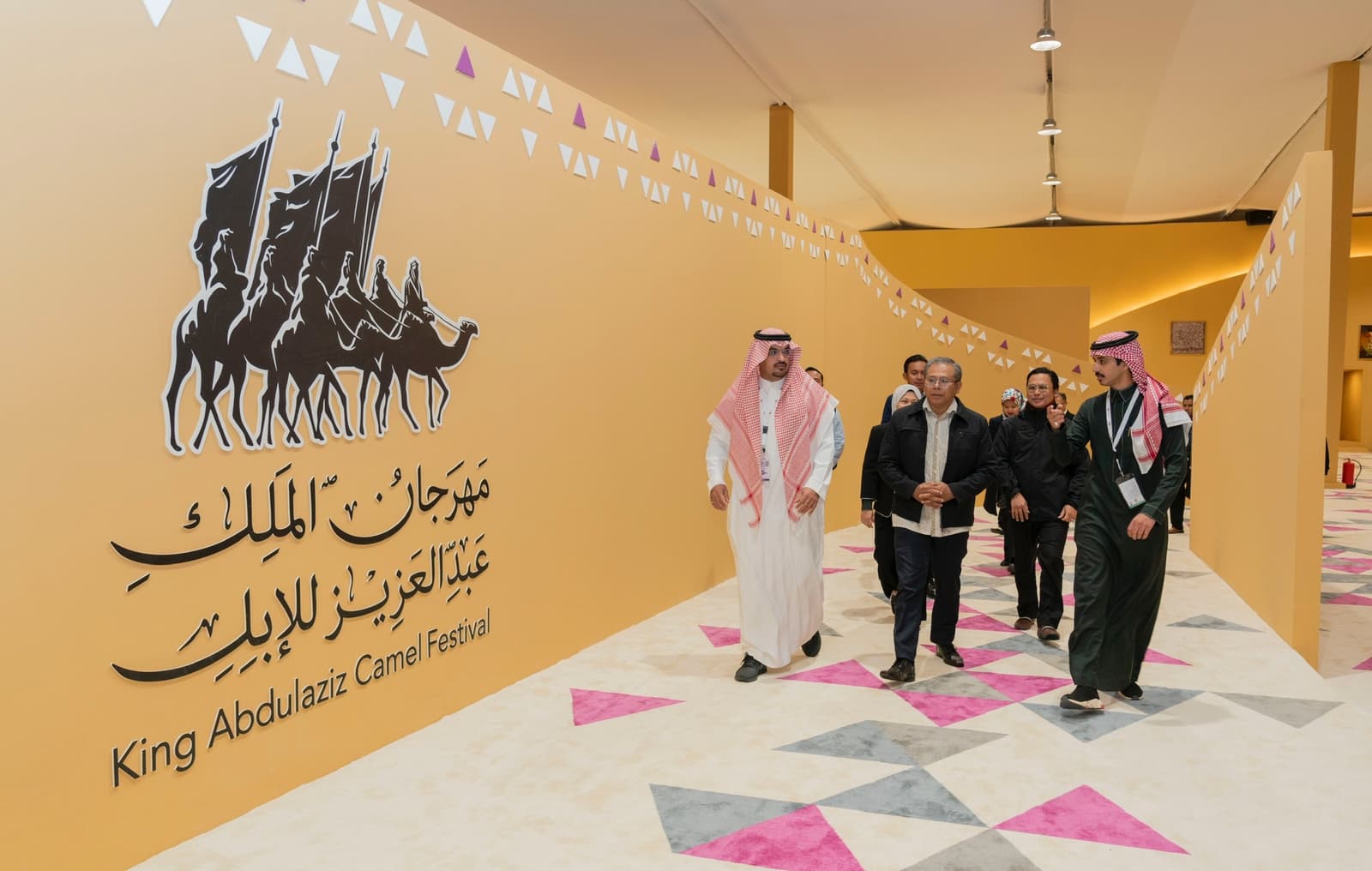 "مهرجان الإبل".. وجهة ثقافية واقتصادية تجمع بين الأصالة وروح العصر