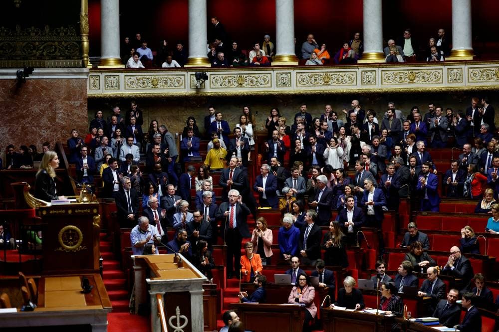 معركة إصلاح نظام التقاعد تصل إلى الجمعية الوطنية الفرنسية .. أسبوعان من المخاطر