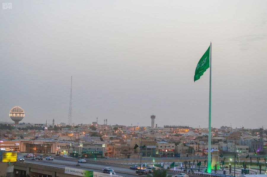 كيف تطور العلم السعودي طوال 3 قرون ؟