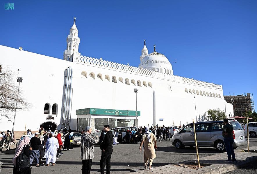 مسجد القبلتين .. أحد معالم السيرة النبوية في المدينة المنورة