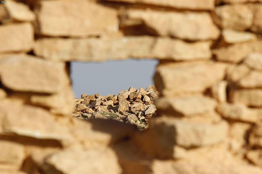 "أم عمارة" .. موقع أثري يروي تاريخا عريقا شرق رفحاء