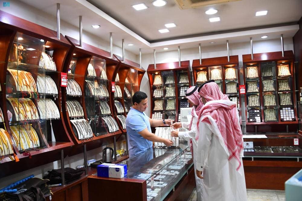 تصنع السبح في العديد من البلدان من أشهرها مصر والمغرب."واس"