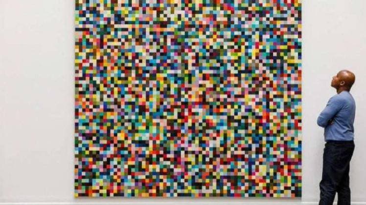 اللوحة تلقب بـ «4096 لونا».