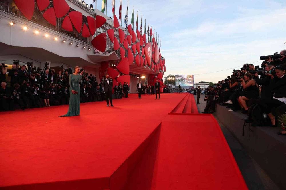 مخاوف من تأثير غياب النجوم في المهرجان.