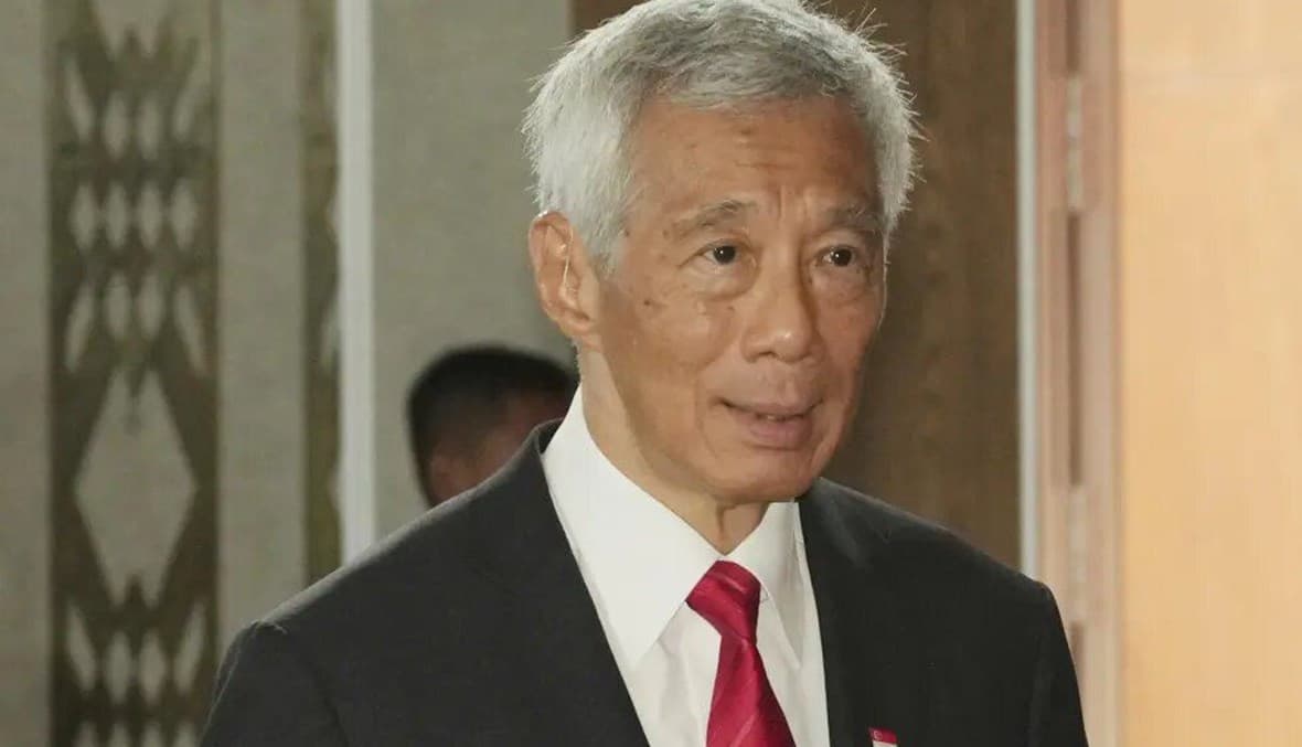 رئيس وزراء سنغافورة: خطط تسليم السلطة عادت إلى مسارها