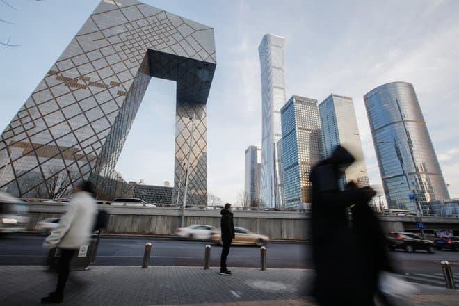 آفاق النمو في ثاني أكبر اقتصاد في العالم مهددة .. حجم التجارة يتراجع