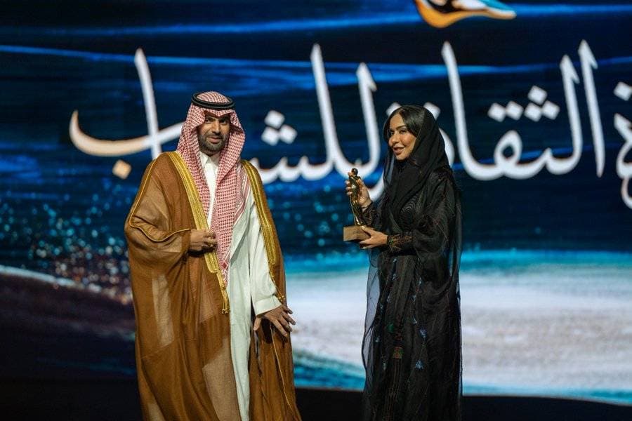 سوذبيز تأمل في بيع ماسة زرقاء بأكثر من 48 مليون دولار في مزاد خلال الربيع