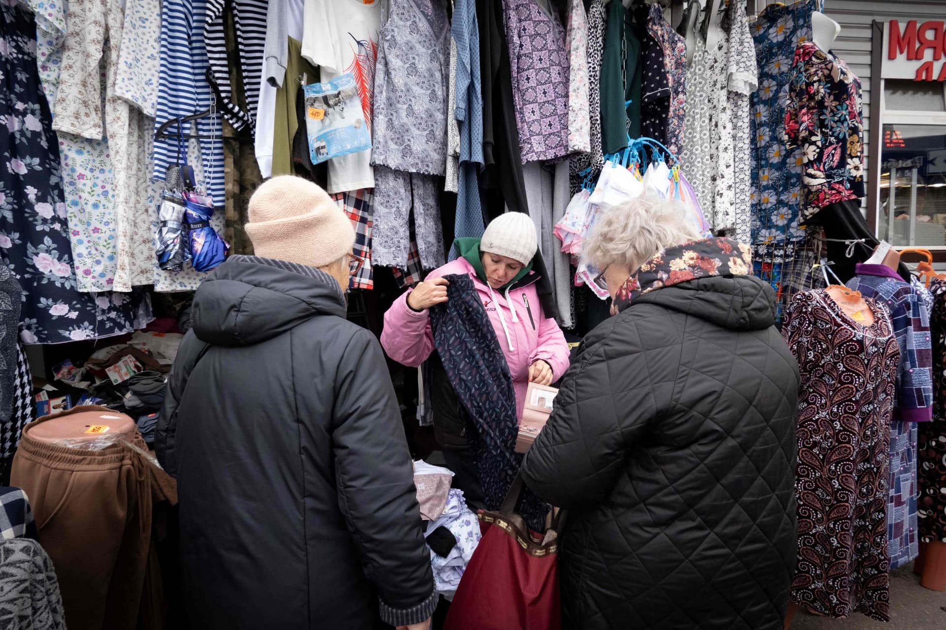 ارتفاع التضخم في روسيا خلال سبتمبر إلى 6 % في ظل تراجع الروبل