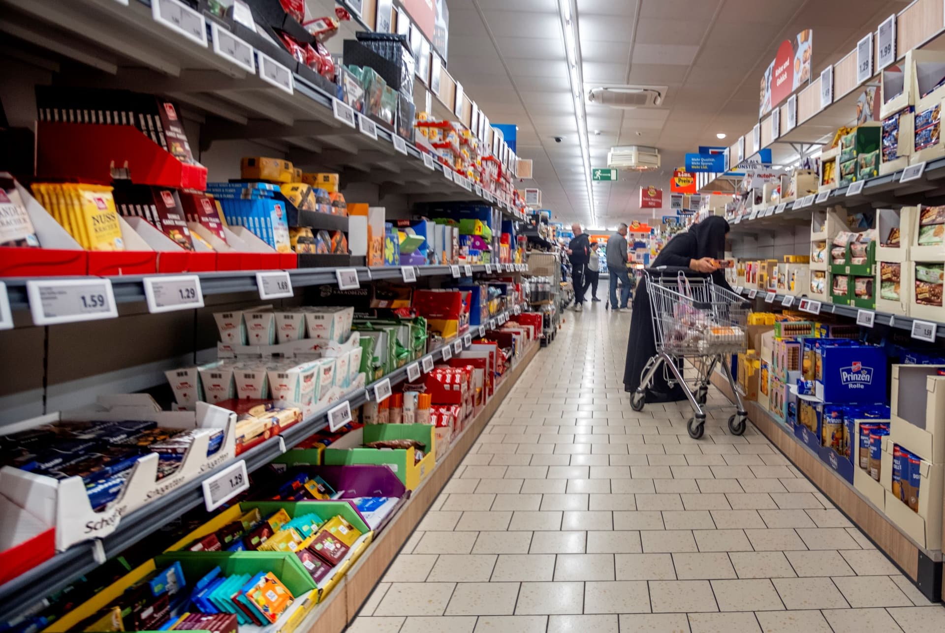 التضخم في ألمانيا يواصل التراجع .. 3.2 % خلال نوفمبر