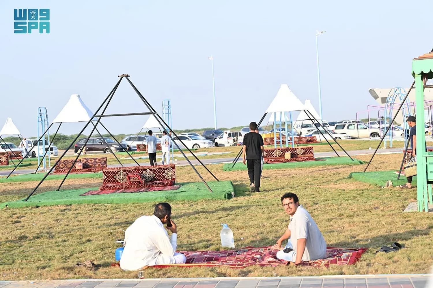 واجهة مركز الشقيق البحرية تتهيأ لاستقبال الزوار