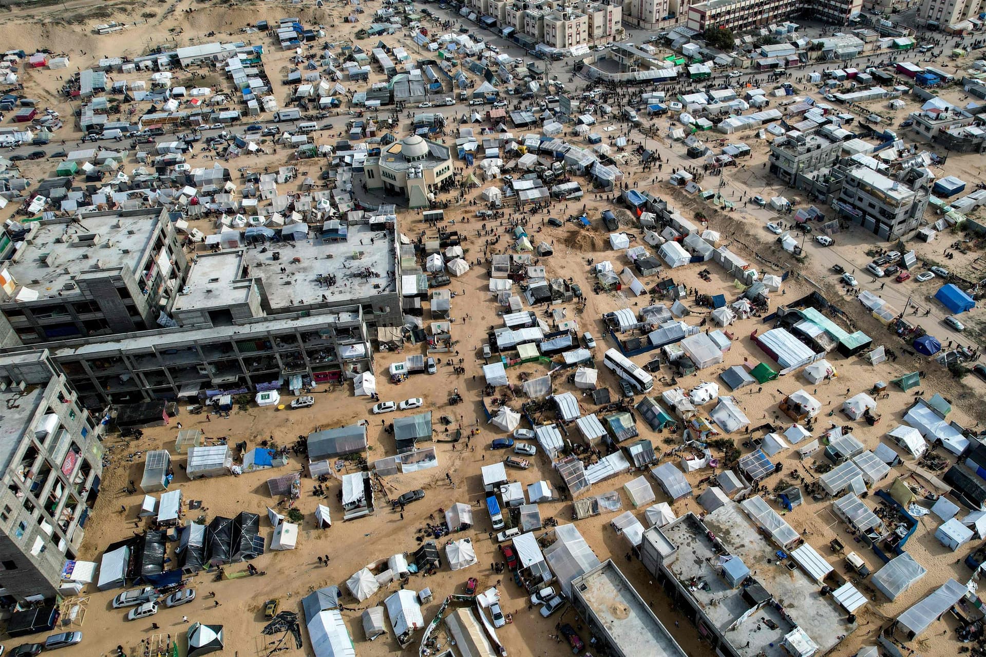 منظمات خيرية تحذر من ظروف مروعة و"فظائع" في قطاع غزة